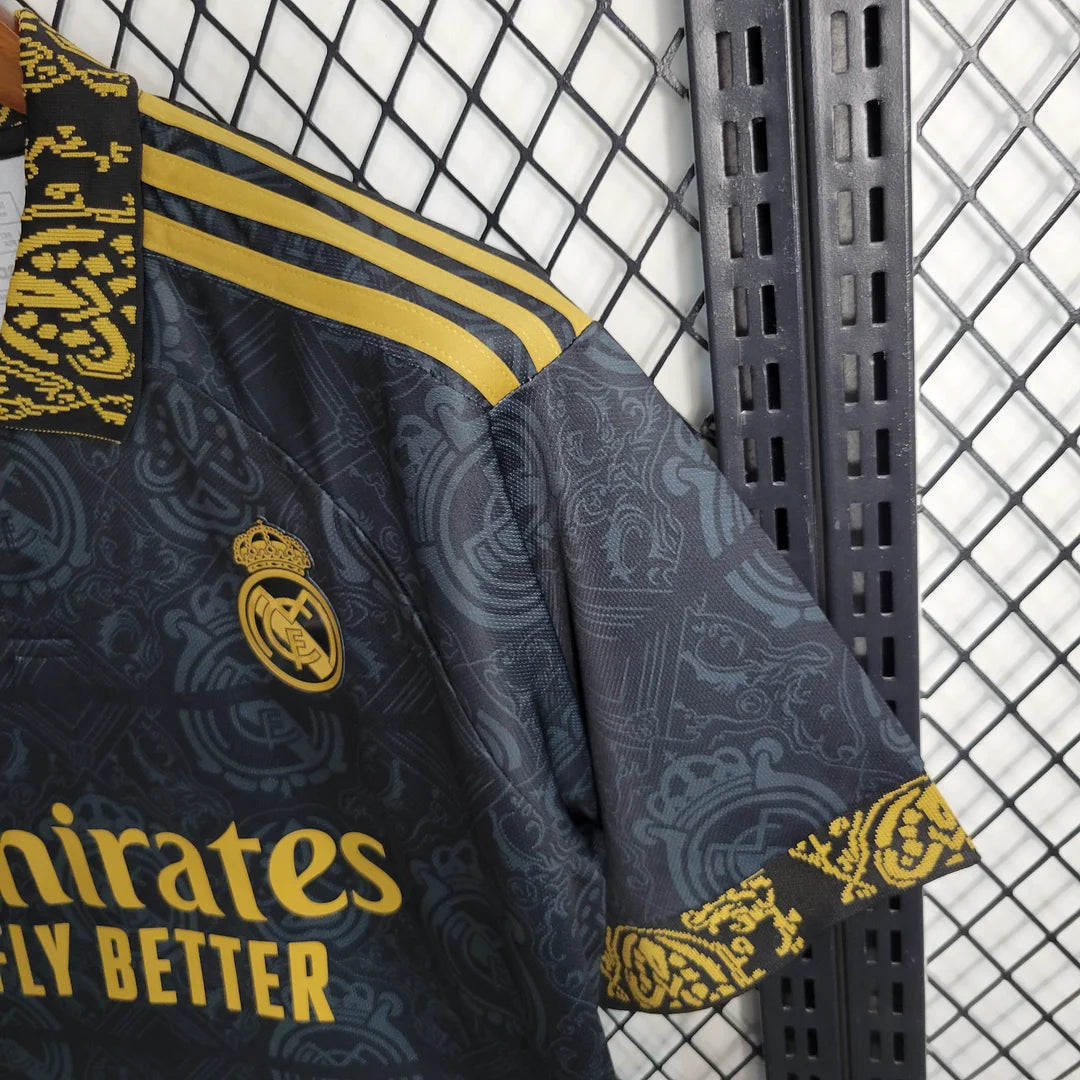 Real Madrid “Royal Team” Special Kit