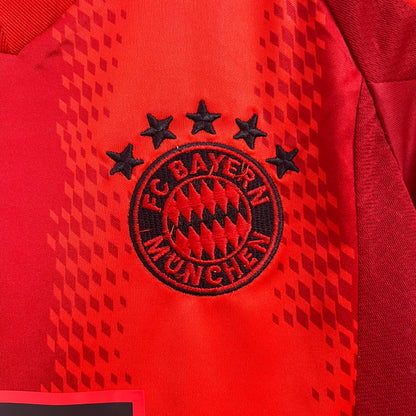 24/25 Kids Bayern Home Kit
