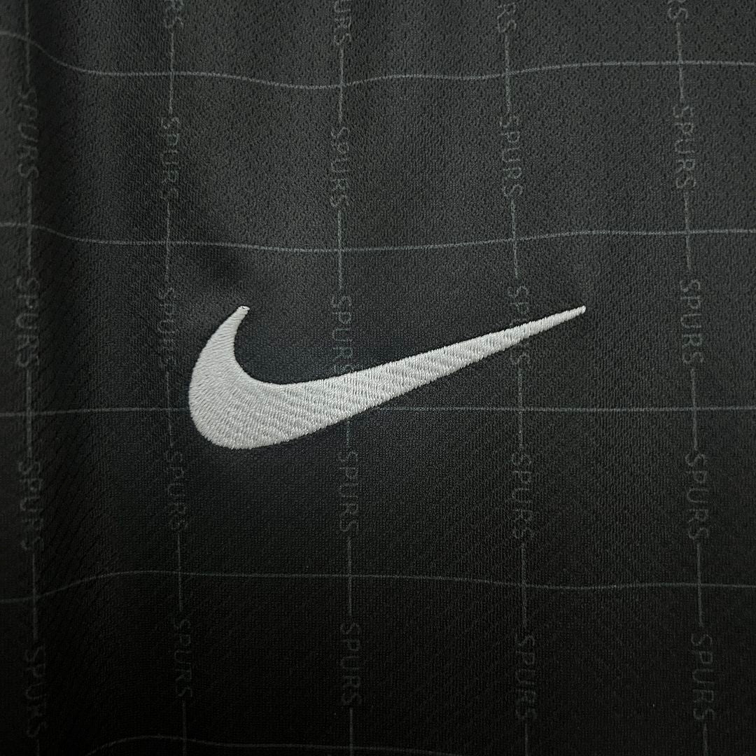 Tottenham 25/26 Away Kit