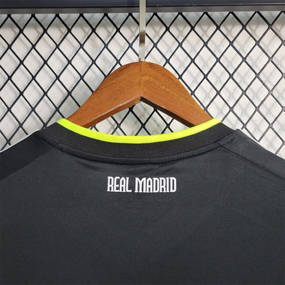 Real Madrid 10/11 Long Sleeve Away Kit