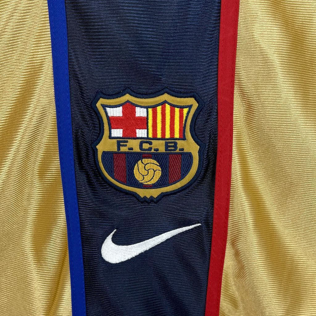 Barcelona 02/03 Retro Away Kit